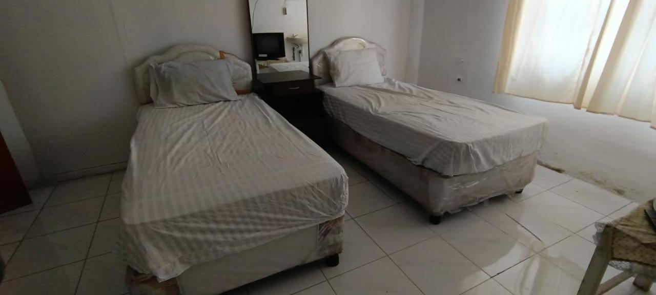 Spot On 92458 Azeela Kost Syariah Hotel Banjarmasin  Bagian luar foto